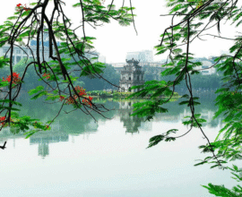 viaggio in vietnam lago hanoi