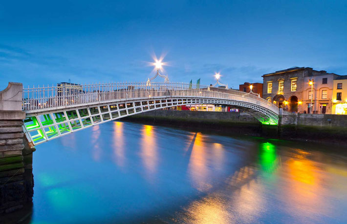 Irlanda Dublino Ha'penny Bridge