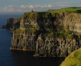 viaggio in Irlanda Cliffs of Moher copertina scura