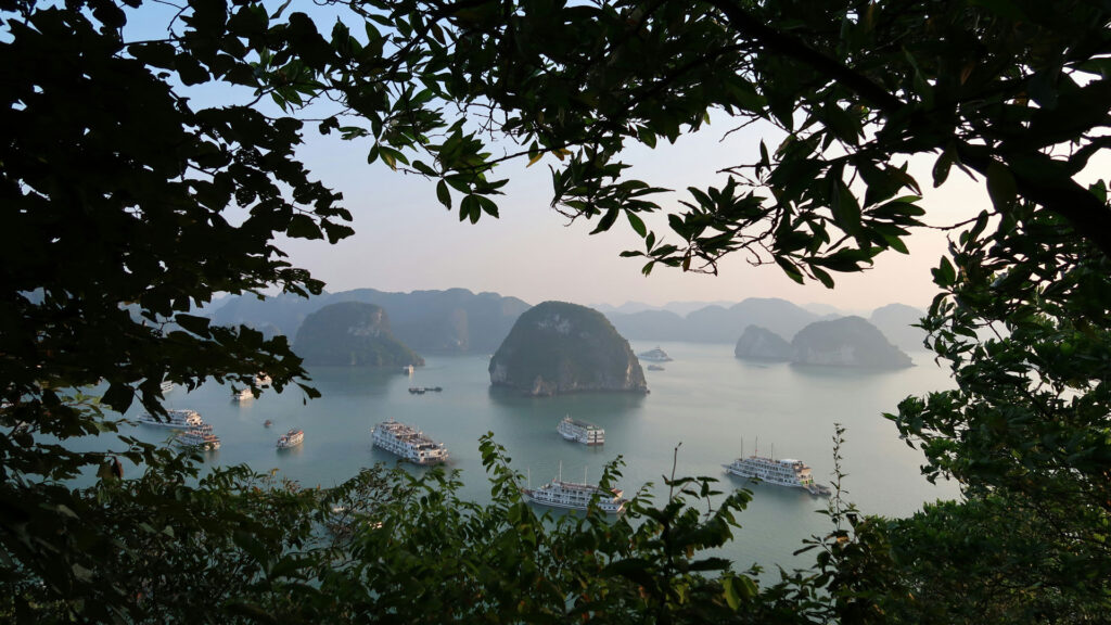 viaggio-in-vietnam-ha-long-bay