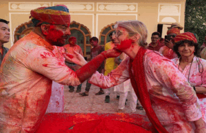 holi benedizione maraja