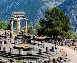 epifania in grecia delfi